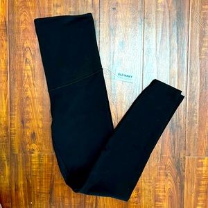 Old Navy Maternity Powerchill Leggings, Extra High-Rise